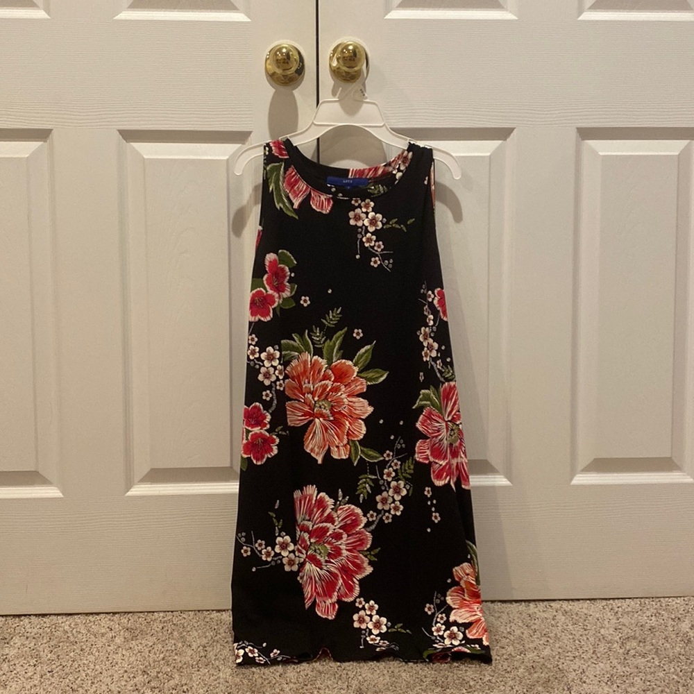 Mid length casual, tank top dress. Size small.